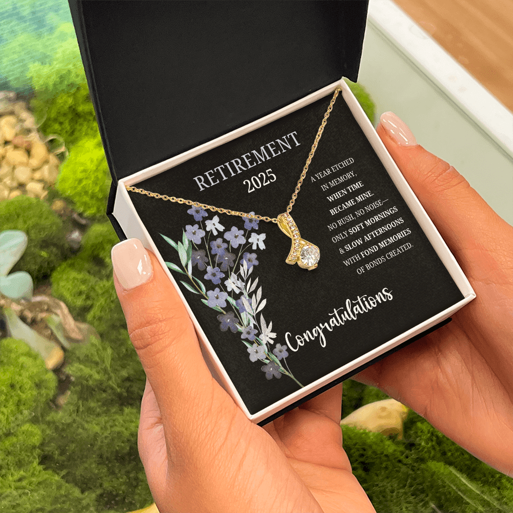 Elegant Retirement Necklace for Women – 2025 Retirement Gift